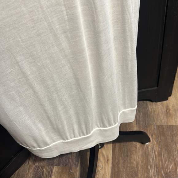 New York & Company / NY&C White Cold-Shoulder short Sleeve Pull On Shirt / Top. - Picture 6 of 12